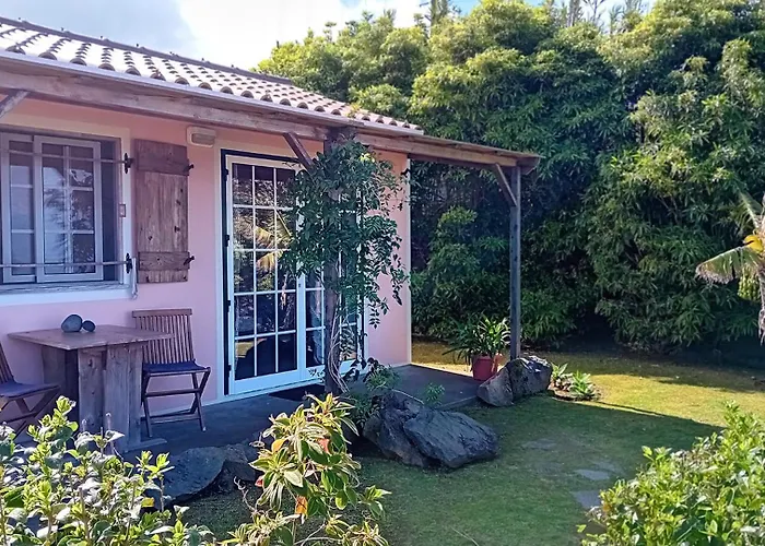 Bed & Breakfast Faial 3*
