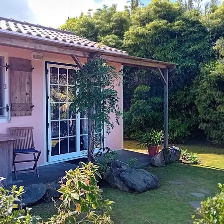 Couette-café Faial 3*