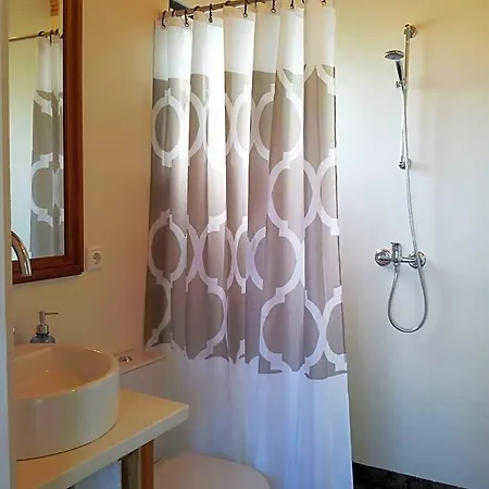 Couette-café Faial 3*