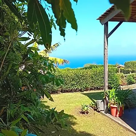 Couette-café Faial 3*